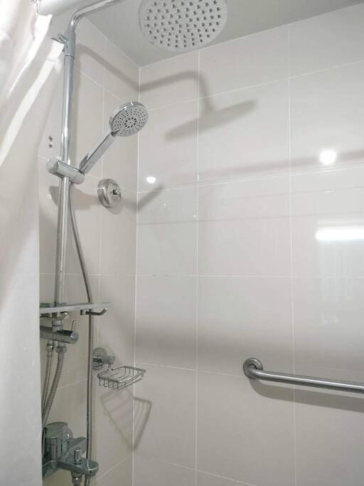 Cubao Manhattanheights U31N Tb, Studio Unit Manila Esterno foto